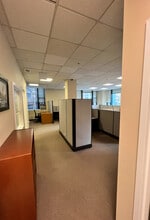 415 N LaSalle Dr, Chicago, IL à louer Photo intérieure– Image 1 sur 13