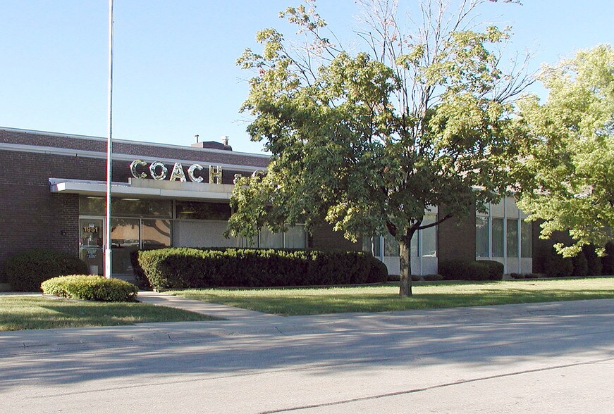 1949-1951 Arthur Ave, Elk Grove Village, IL à vendre - Autre – Image 2 sur 5