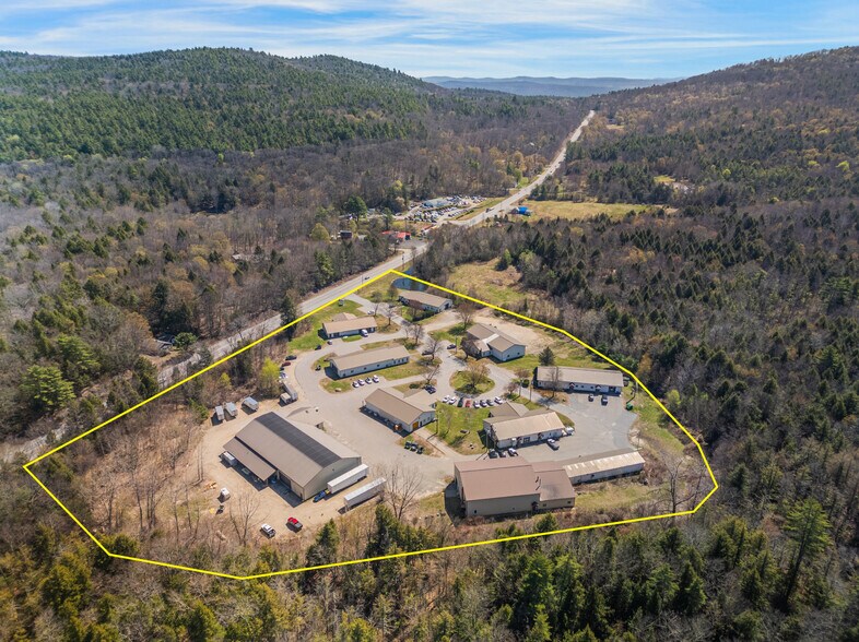 867 Route 12 portefeuille de 9 biens à vendre sur LoopNet.fr - Photo de l’immeuble – Image 1 sur 15