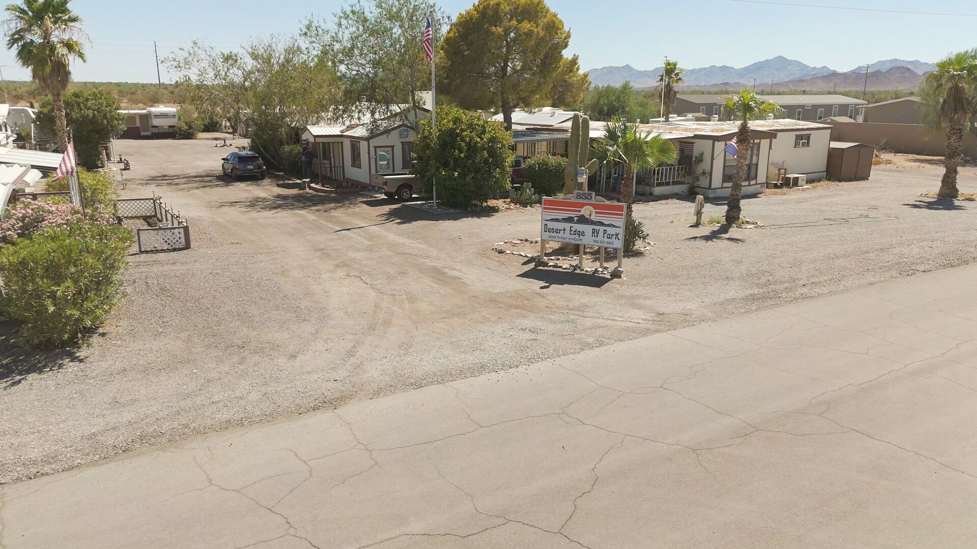 855 S Rodgers Pl, Quartzsite, AZ à vendre Photo de l’immeuble– Image 1 sur 7