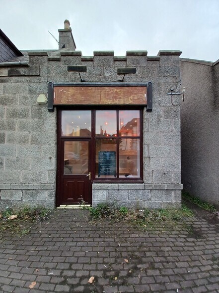 19-19B Station Rd, Ellon à louer - Photo de l’immeuble – Image 1 sur 3