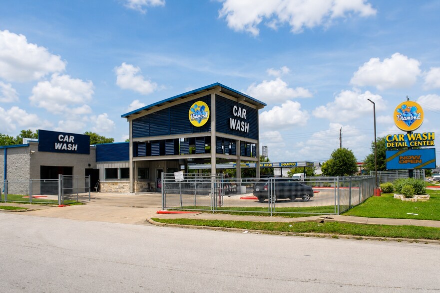 7991 Bellfort Ave, Houston, TX à vendre - Photo de l’immeuble – Image 2 sur 6