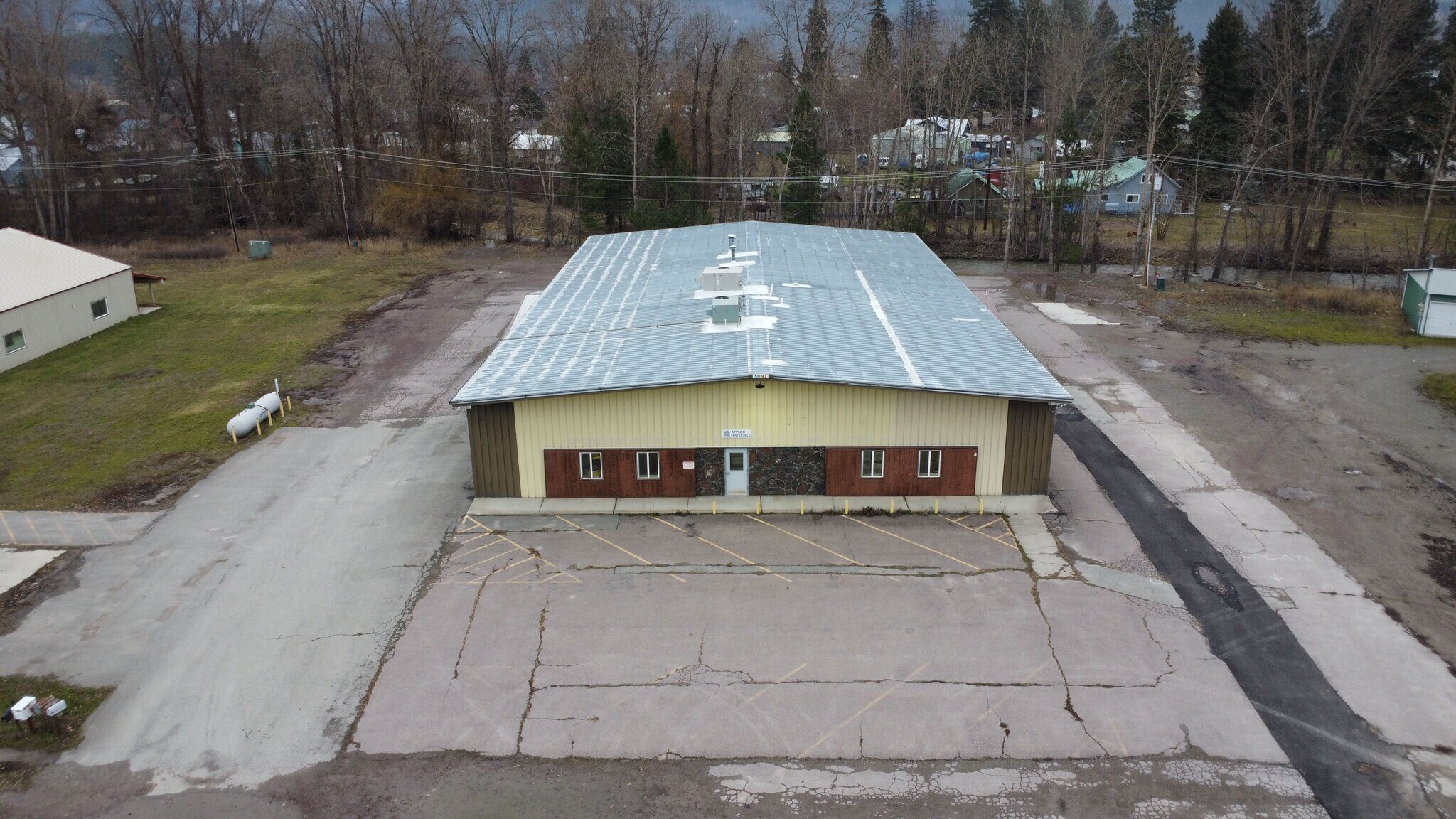 117 E Commerce Way, Libby, MT à vendre Photo principale– Image 1 sur 23