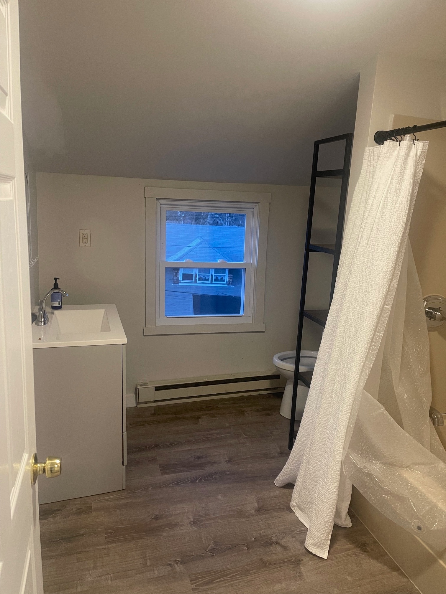 44 South St, Wrentham, MA à louer Photo intérieure– Image 1 sur 4