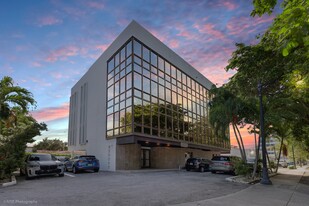 1900 Coral Way Office Building - Immobilier d'entreprise