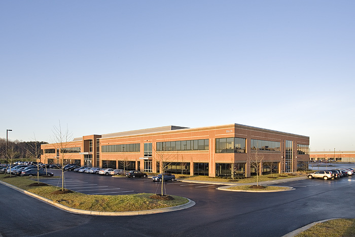 8621 Robert Fulton Dr, Columbia, MD à louer - Photo de l’immeuble – Image 1 sur 16