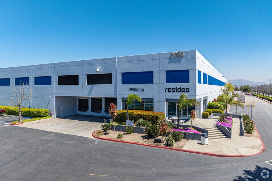 2055 Dublin Dr, San Diego, CA à louer - Photo de l’immeuble – Image 1 sur 4