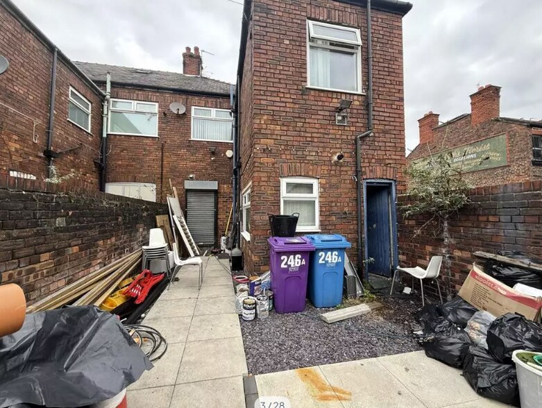 246 Longmoor Ln, Liverpool à vendre - Photo de l’immeuble – Image 2 sur 15