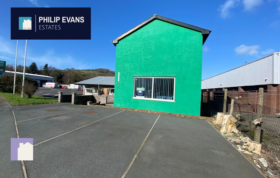 Glan Yr Afon Industrial Estate, Aberystwyth à louer - Photo de l’immeuble – Image 3 sur 5