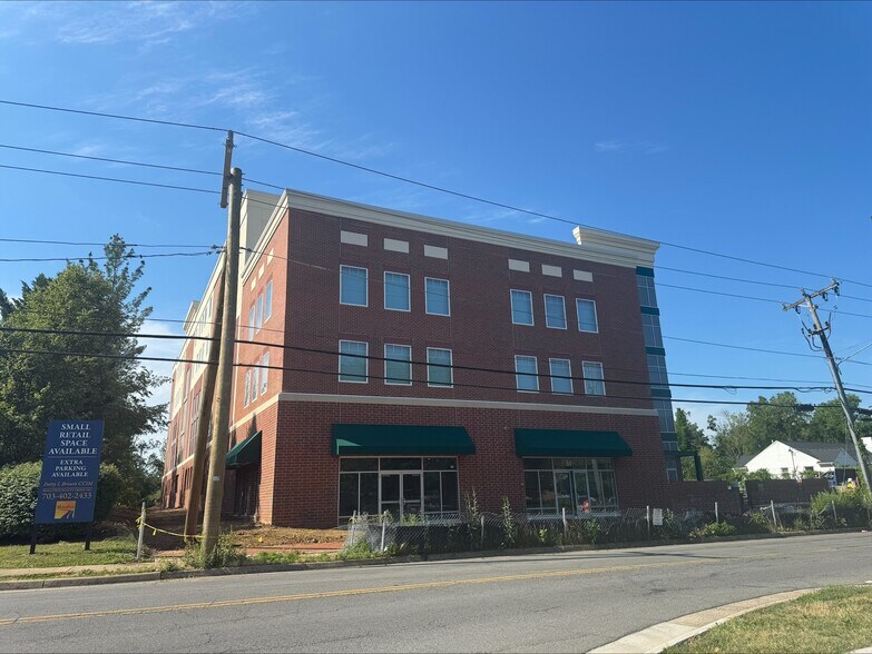 51 Fort Evans Rd NE, Leesburg, VA à louer - Photo de l’immeuble – Image 1 sur 6