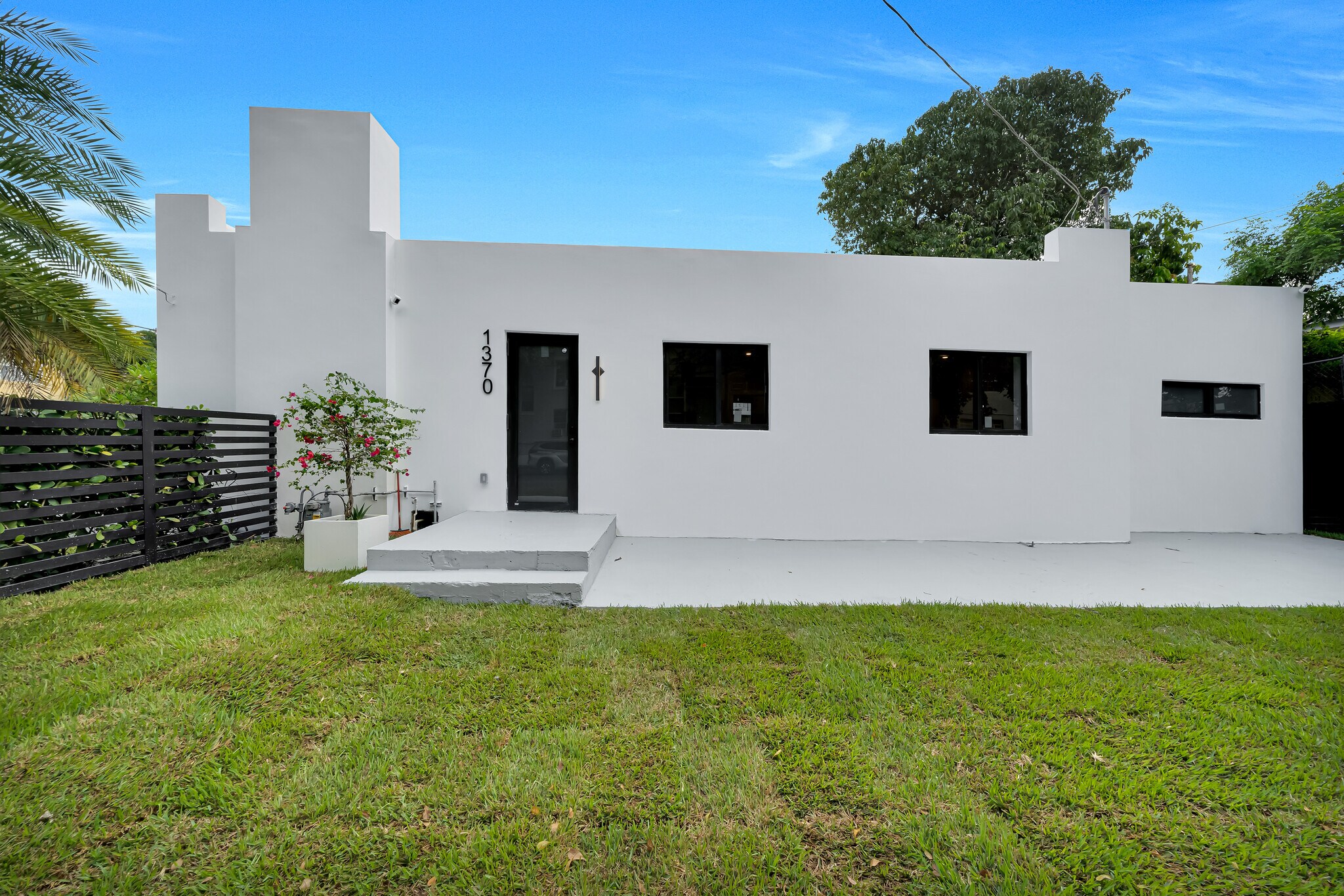 1370 SW 5th St, Miami, FL à vendre Photo de l’immeuble– Image 1 sur 31