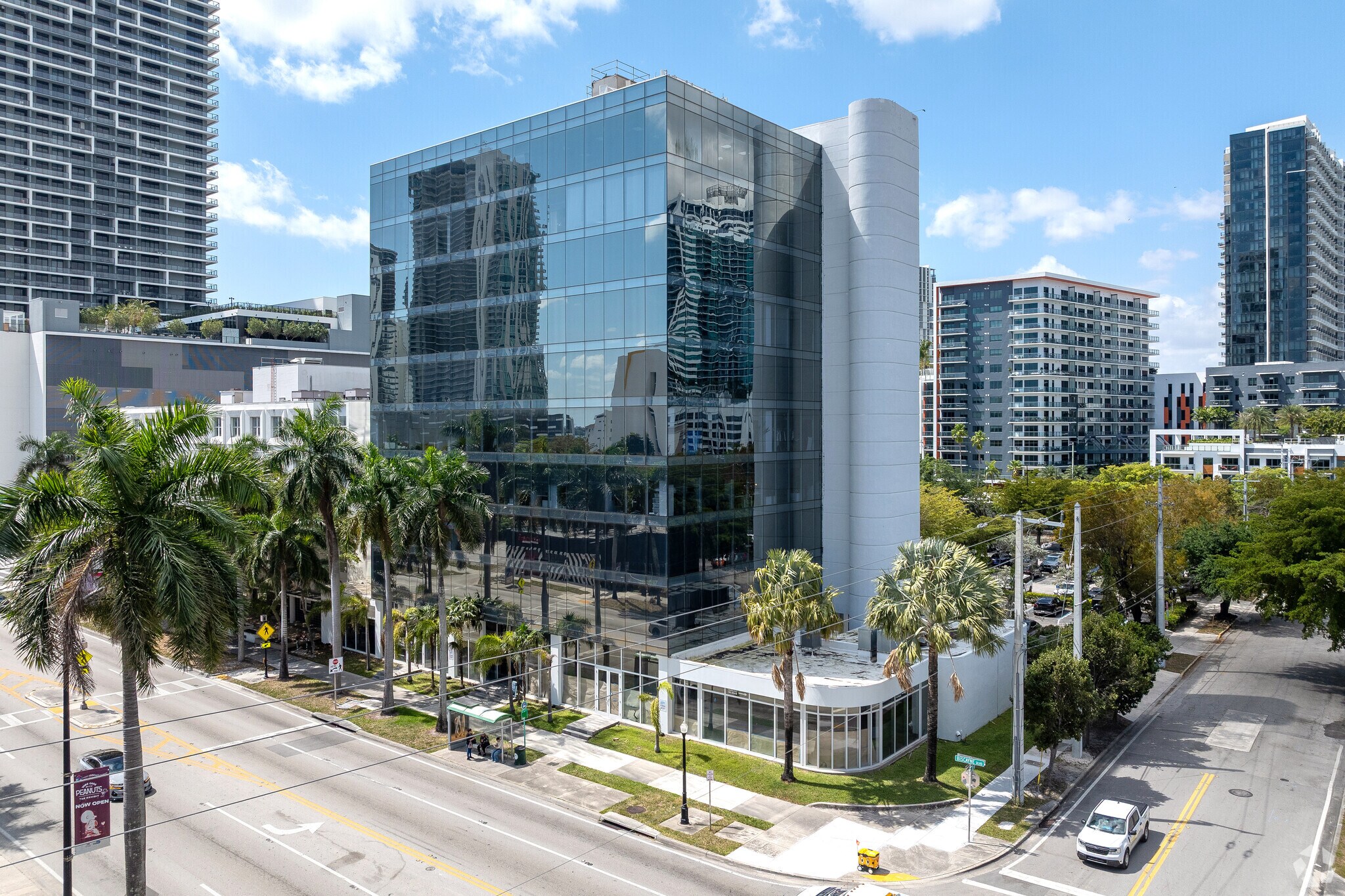 3050 Biscayne Blvd, Miami, FL à louer Photo principale– Image 1 sur 18