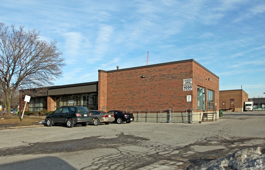 1050 McNicoll Ave, Toronto, ON à louer - Photo principale – Image 1 sur 10