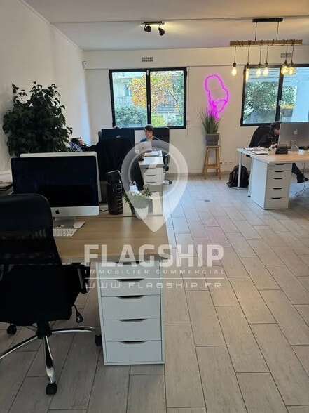 Bureau dans Issy-les-Moulineaux à vendre - Photo intérieure – Image 3 sur 9