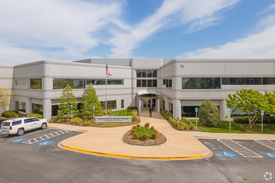 70 Thomas Johnson Dr, Frederick, MD à louer - Photo de l’immeuble – Image 1 sur 5