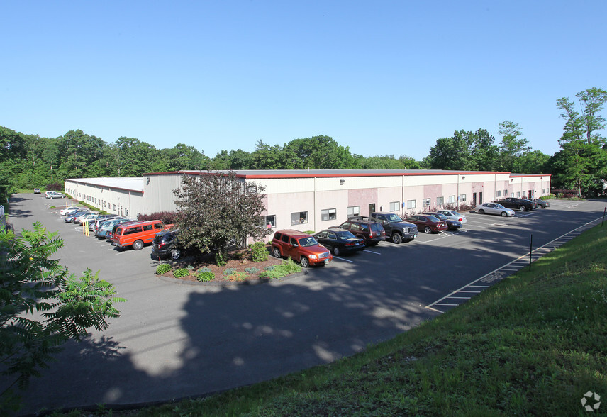 353-359 Christian St, Oxford, CT à louer - Photo principale – Image 1 sur 3