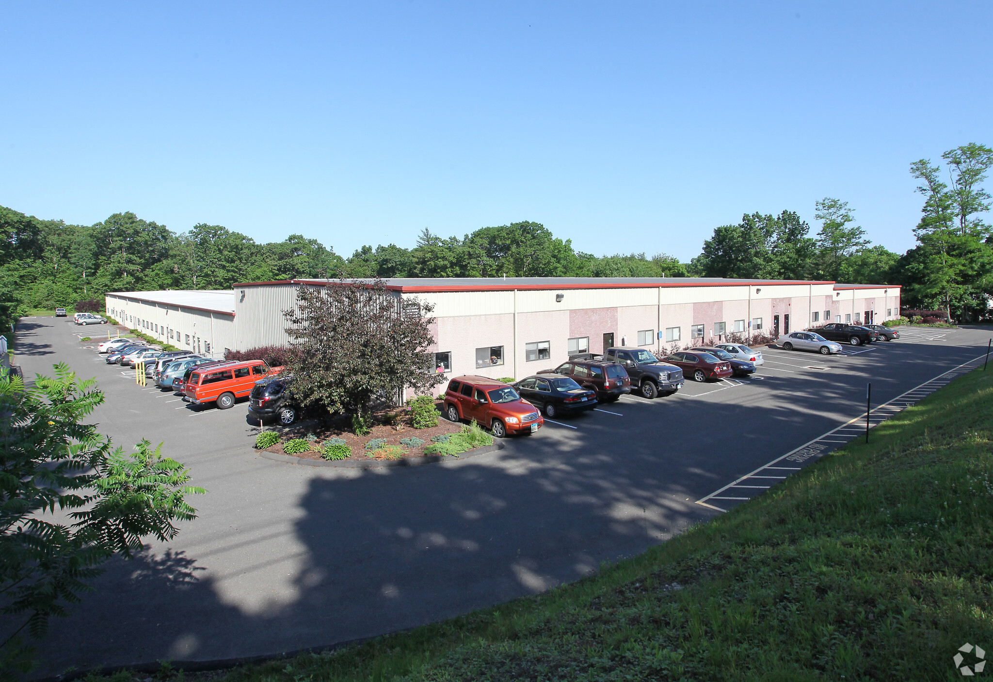 353-359 Christian St, Oxford, CT à louer Photo principale– Image 1 sur 4