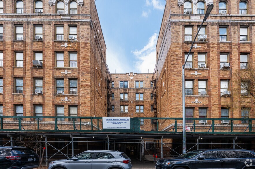 735 Walton Ave, Bronx, NY à vendre - Photo de l’immeuble – Image 3 sur 4