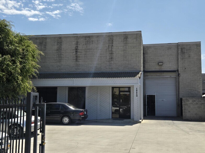 12440 Carson St, Hawaiian Gardens, CA à louer - Photo de l’immeuble – Image 3 sur 3