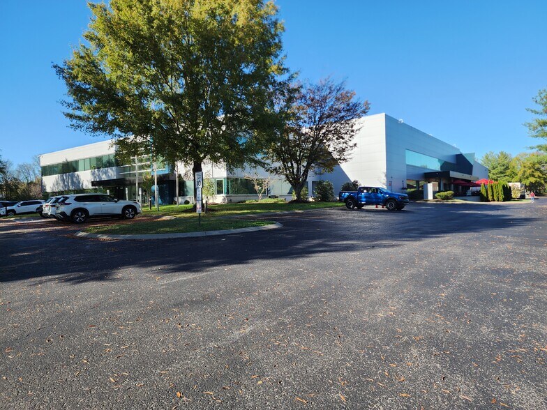 308 Mallory Station Rd, Franklin, TN à louer - Photo de l’immeuble – Image 3 sur 8