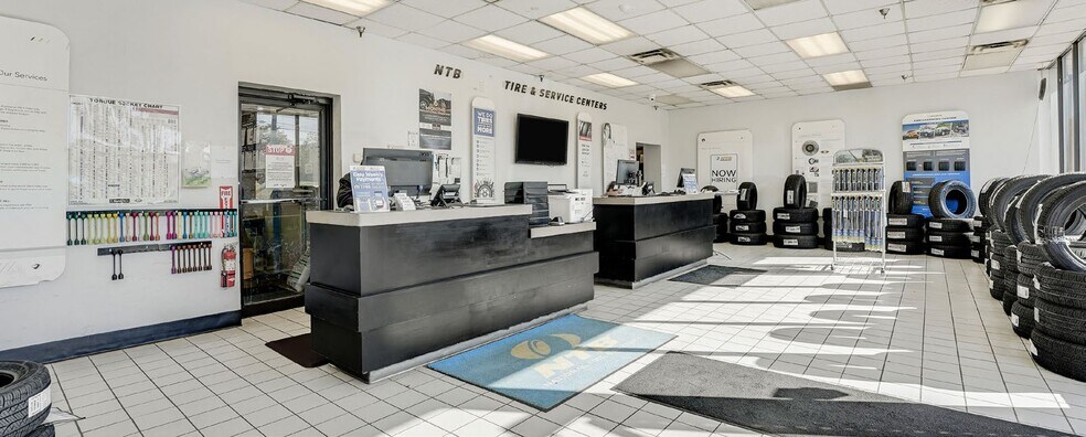 27401 Chardon Rd, Willoughby Hills, OH à vendre - Photo de l’immeuble – Image 3 sur 13