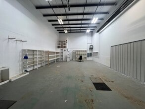 5512 45th St, Leduc, AB à louer Photo intérieure– Image 2 sur 6