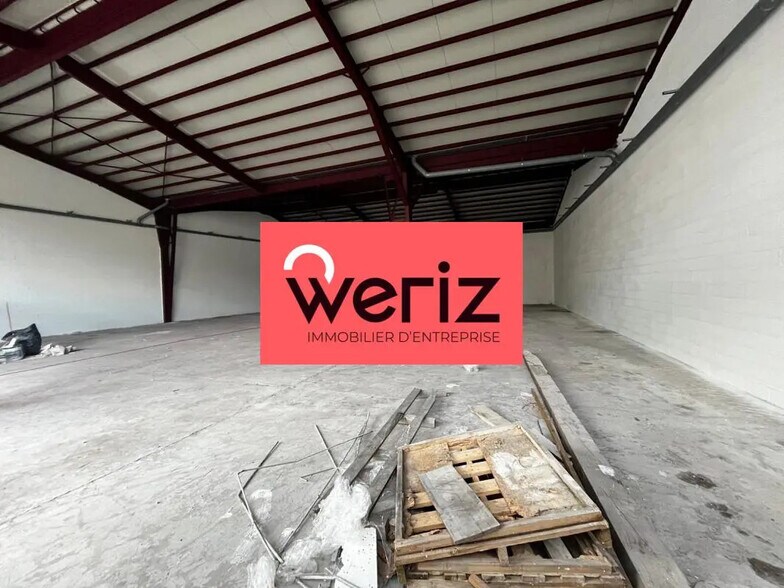 Local d’activités dans Aubagne à louer - Photo intérieure – Image 2 sur 3