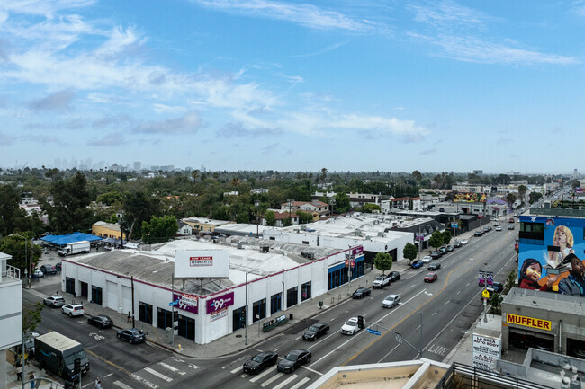 Plus de détails pour 852 N La Brea Ave, Los Angeles, CA - Local commercial à louer