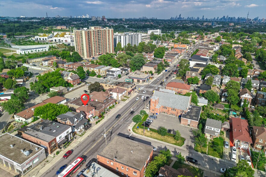 1279 Weston Rd, Toronto, ON à vendre - Photo de l’immeuble – Image 3 sur 5