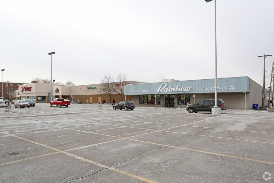 1000 Portage Rd, Niagara Falls, NY à louer - Photo de l’immeuble – Image 2 sur 11