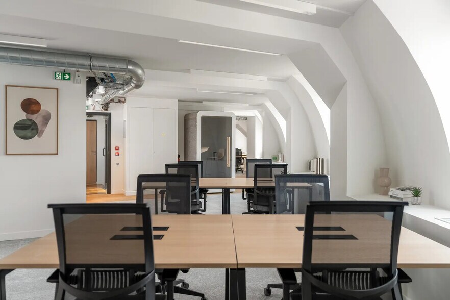 50 Rue Du Faubourg Saint-Antoine, Paris à louer - Photo de l’immeuble – Image 3 sur 35