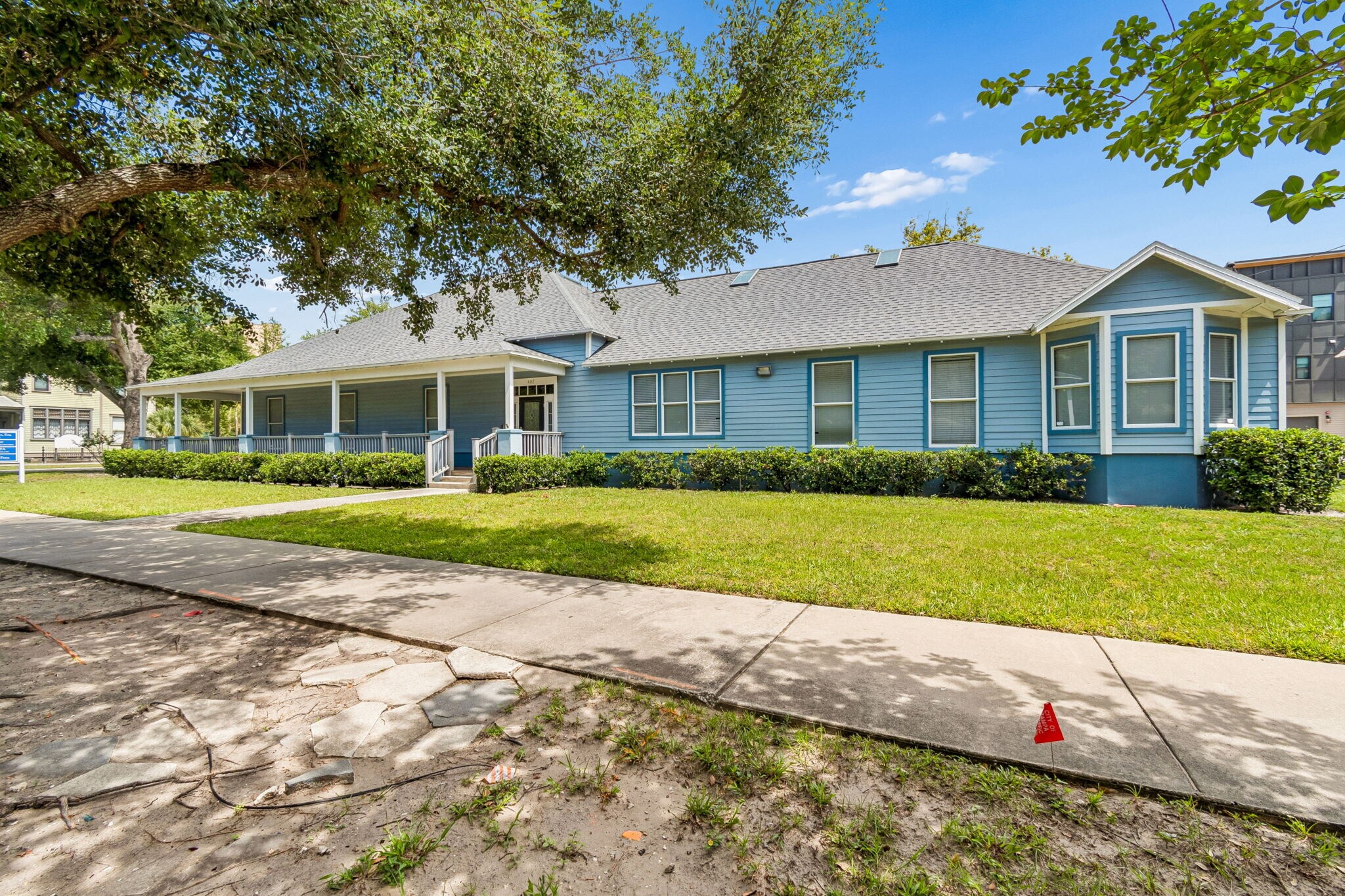 402 E 7th Ave, Tampa, FL à vendre Photo de l’immeuble– Image 1 sur 52