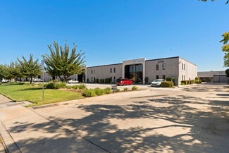 Plus de détails pour 3700 N Industry Ave, Lakewood, CA - Local d'activités à louer