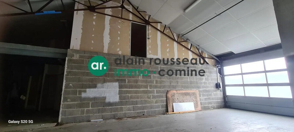 Local d'activités dans Angers à vendre - Photo de l’immeuble – Image 2 sur 5