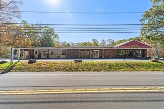 Plus de détails pour 497 Winthrop Rd, Deep River, CT - Local commercial à vendre