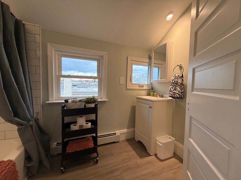 9 W Chestnut St, Souderton, PA à vendre - Photo de l’immeuble – Image 3 sur 22
