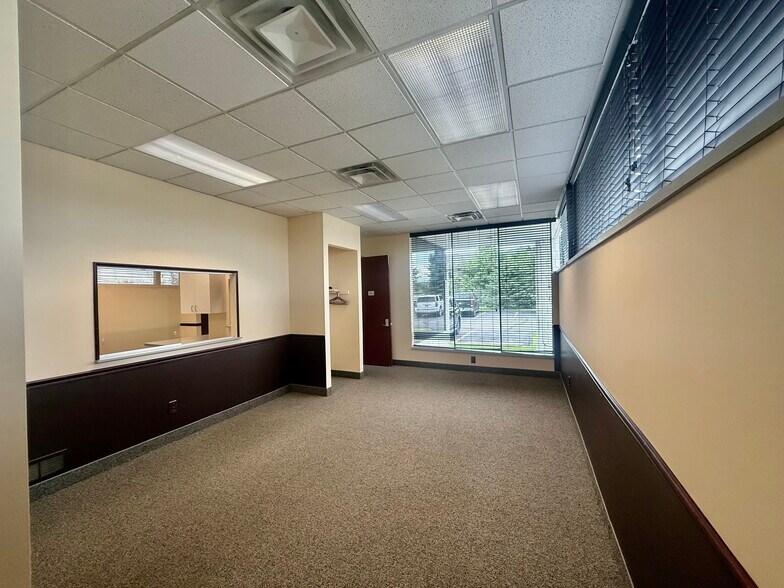 33497 23 Mile Rd, Chesterfield Township, MI à louer - Photo de l’immeuble – Image 2 sur 27