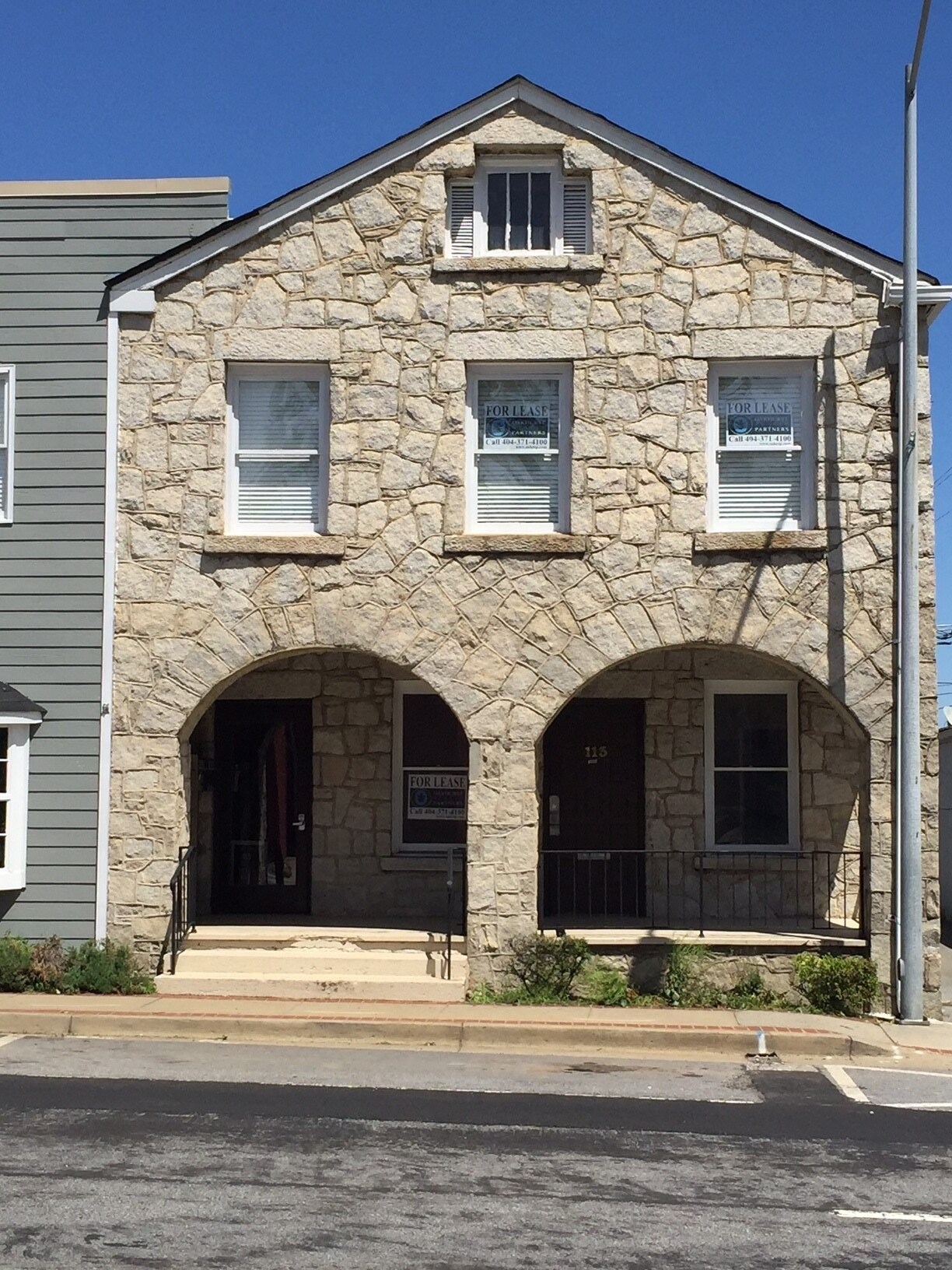 113 S Perry St, Lawrenceville, GA à louer Photo principale– Image 1 sur 12