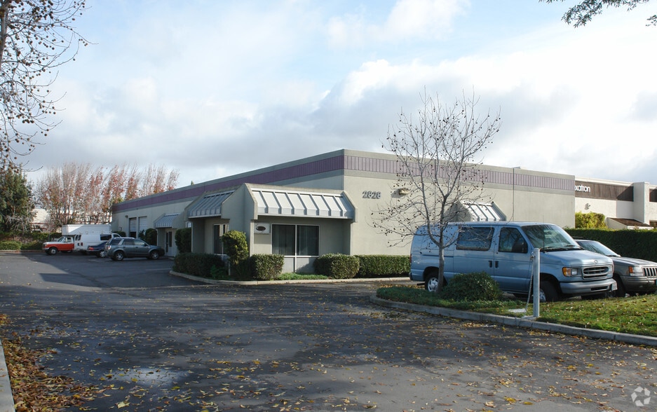 2828 Aiello Dr, San Jose, CA à vendre - Photo de l’immeuble – Image 2 sur 2