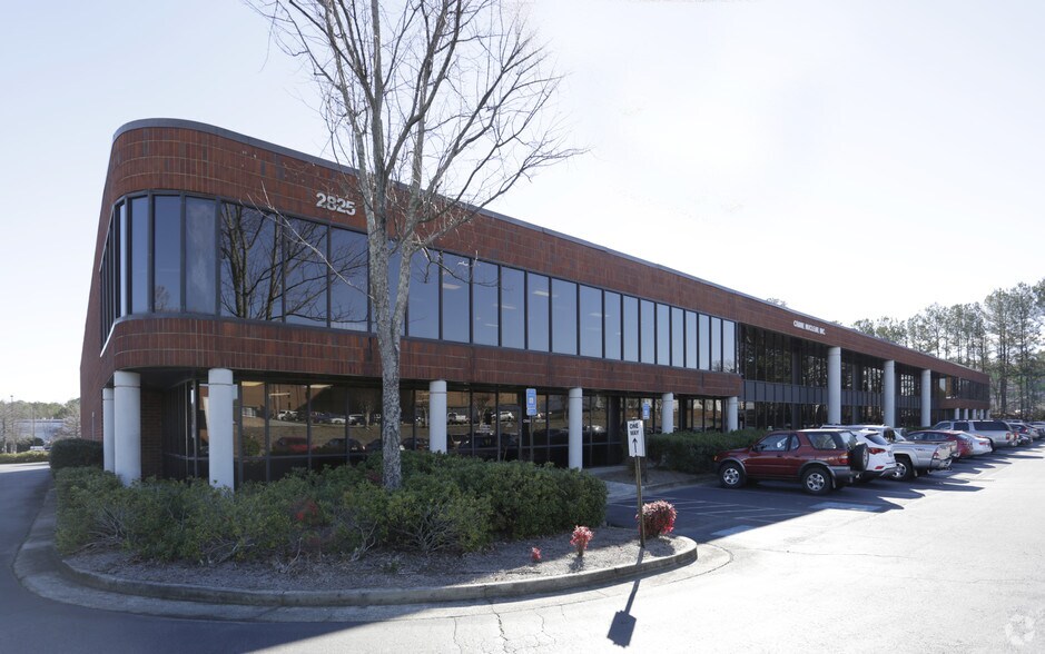 2825 Cobb International Blvd, Kennesaw, GA à louer - Photo principale – Image 1 sur 3