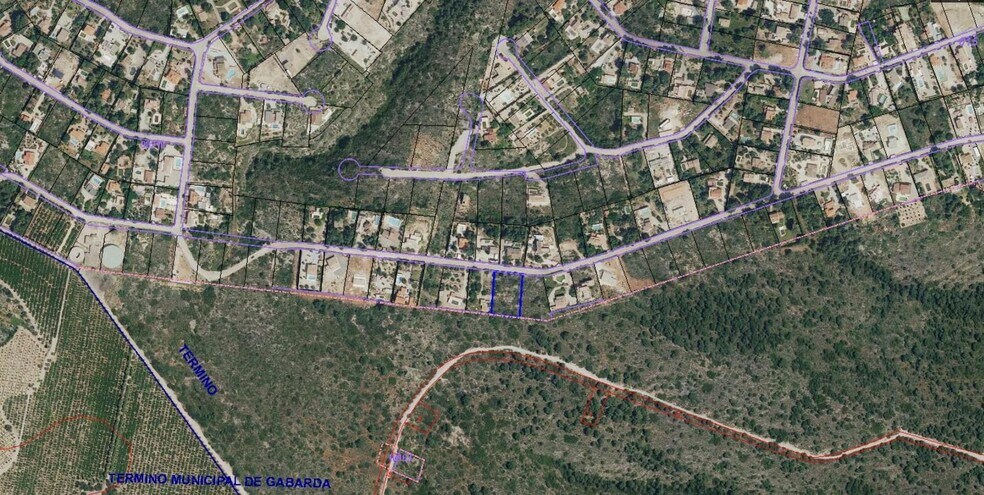 Terrain dans València, Valencia à vendre - Photo principale – Image 1 sur 8