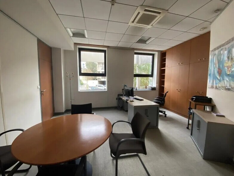 Bureau dans Rennes à louer - Photo de l’immeuble – Image 3 sur 4