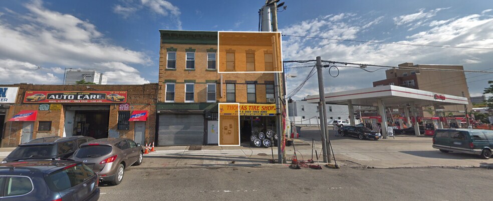 1614 Neptune Ave, Brooklyn, NY à louer - Photo de l’immeuble – Image 1 sur 8
