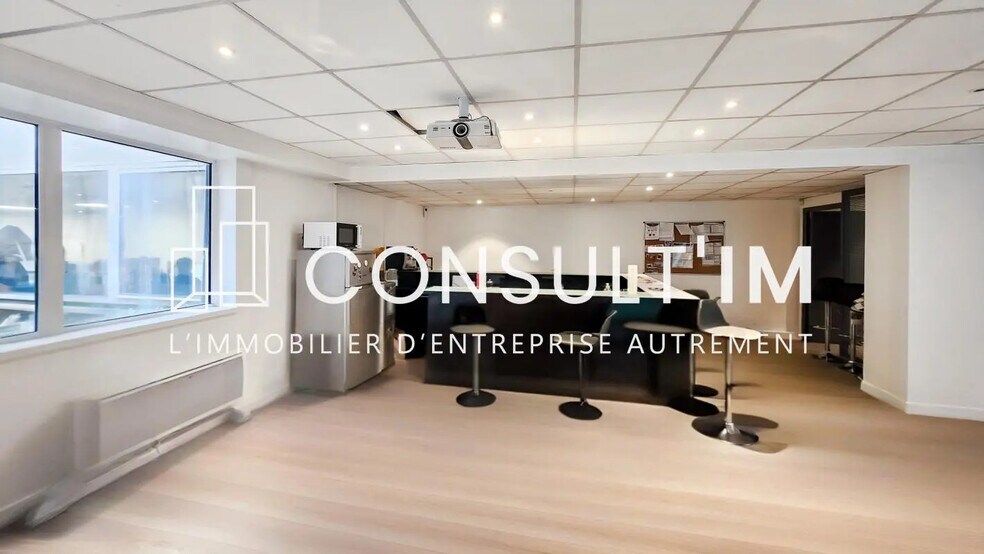 Bureau dans Boulogne-Billancourt à louer - Photo de l’immeuble – Image 2 sur 7