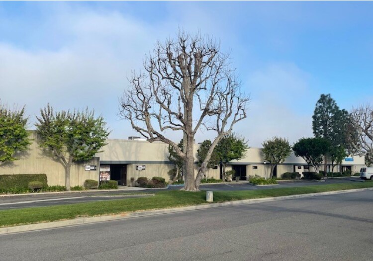 18433-18463 Amistad St, Fountain Vly, Fountain Valley, CA à louer Photo principale– Image 1 sur 4