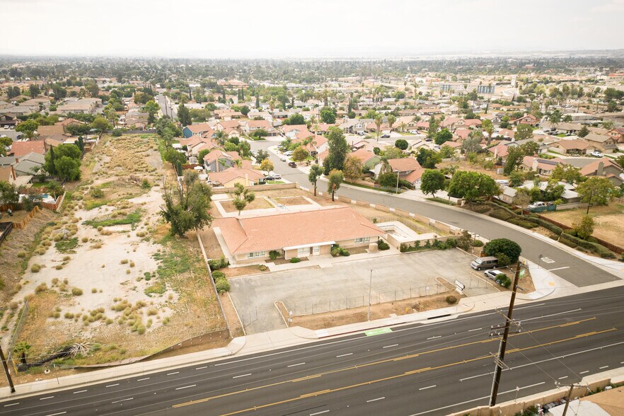 24693 Ironwood Ave, Moreno Valley, CA à louer - Photo de l’immeuble – Image 2 sur 67