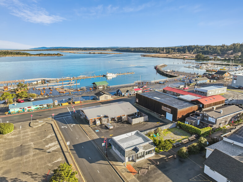 165 Alabama Ave SE, Bandon, OR à vendre - Photo de l’immeuble – Image 3 sur 24