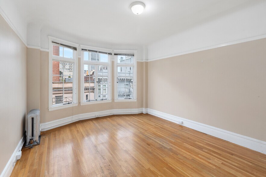 537 Hyde St, San Francisco, CA à vendre - Photo de l’immeuble – Image 3 sur 8