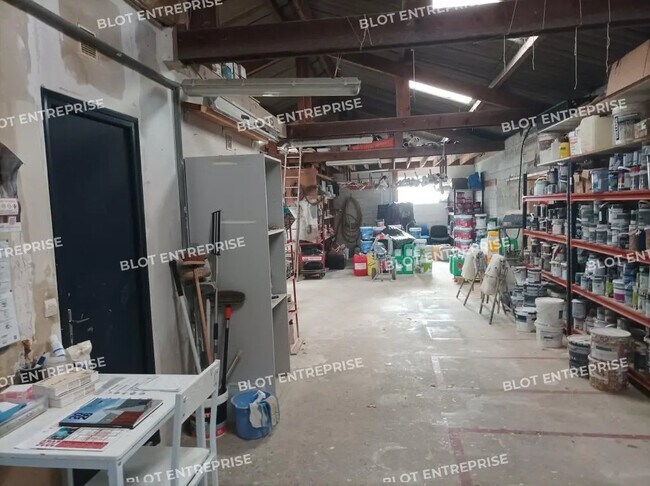 Plus de détails pour Bureau à louer