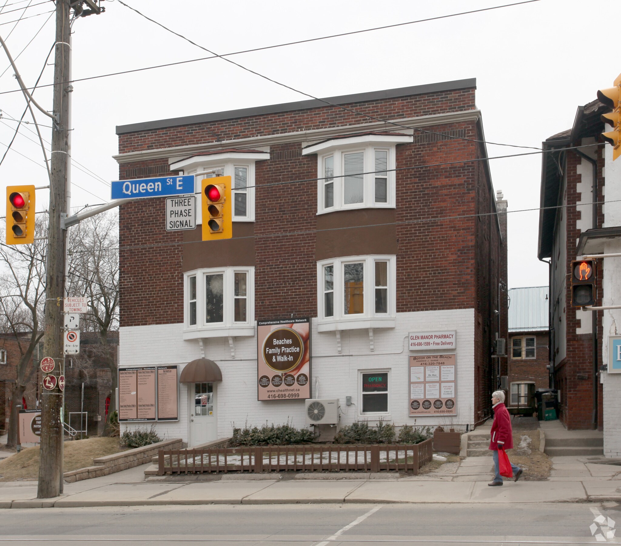 116 Glen Manor Dr, Toronto, ON à vendre Photo principale– Image 1 sur 4